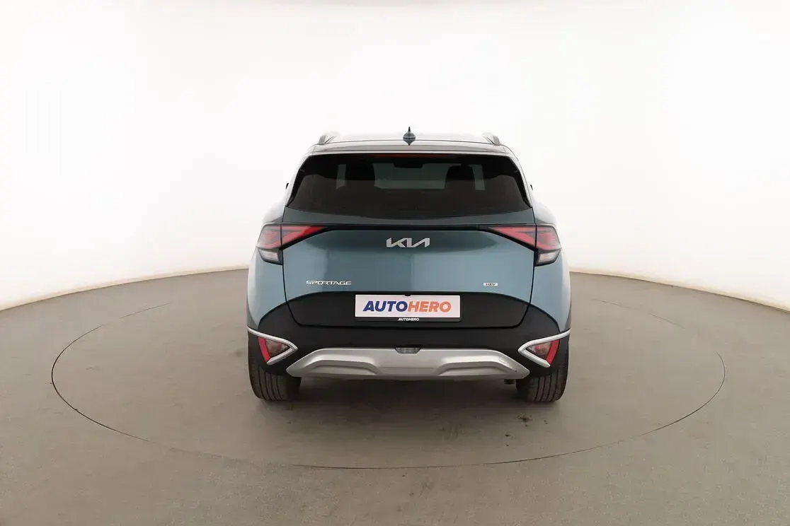 Usado Kia Sportage 230 CV (169 kW) 2023 Verde SUV
