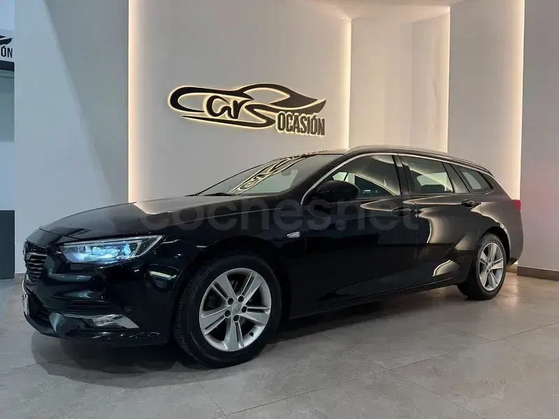 Usado Opel Insignia Business Edition 122 CV (89 kW) 2020 Negro Familiar