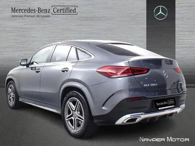 Usado Mercedes GLE300 272 CV (200 kW) 2022 Gris selenita SUV