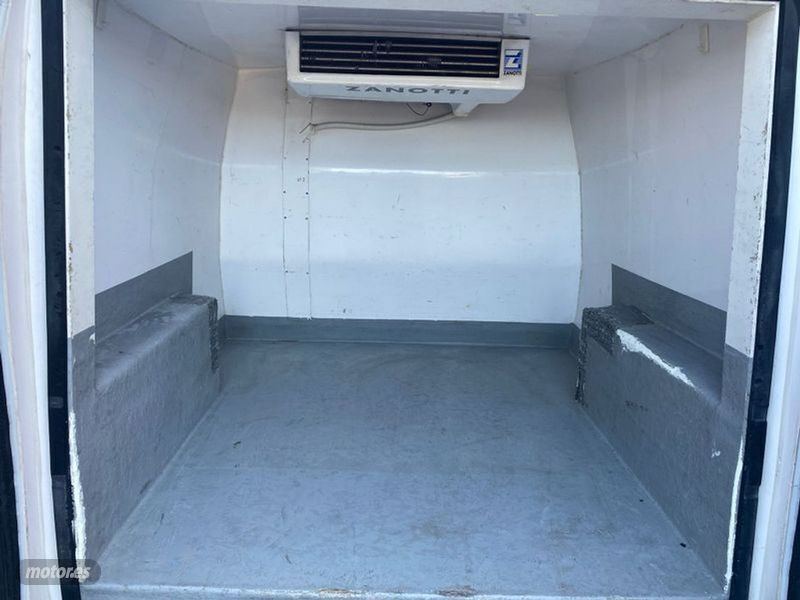 Usado Renault Kangoo 74 CV (54 kW) 2012 Blanco Monovolumen