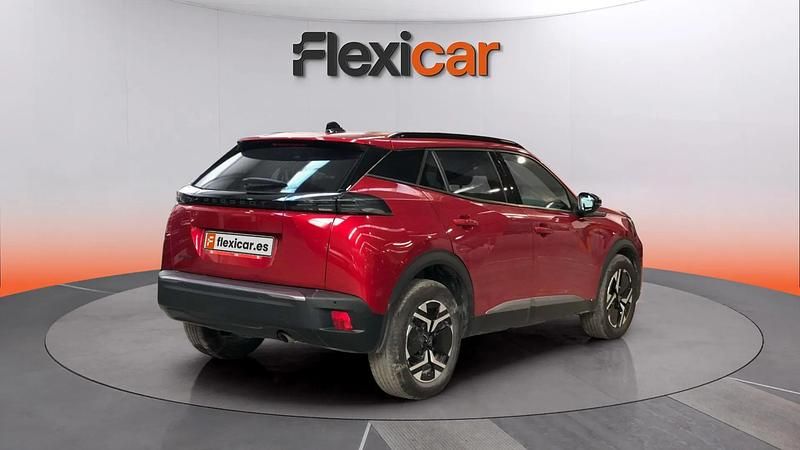 Usado Peugeot 2008 Allure 102 CV (75 kW) 2023 Granate SUV