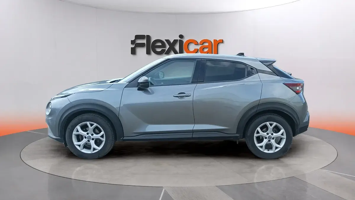 Usado Nissan Juke N-Connecta 114 CV (83 kW) 2021 Gris SUV