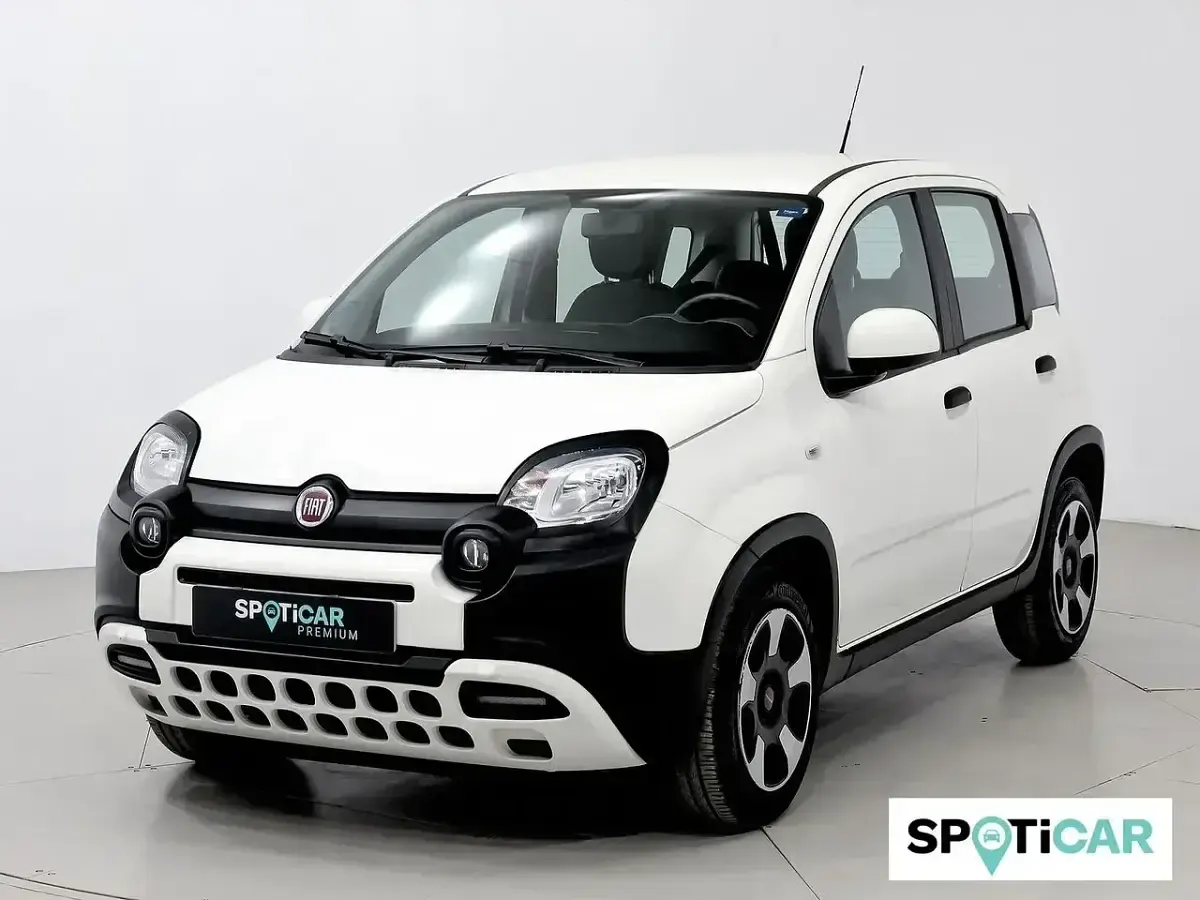 Usado Fiat Panda Cross Cross 71 CV (52 kW) 2023 Blanco Utilitario