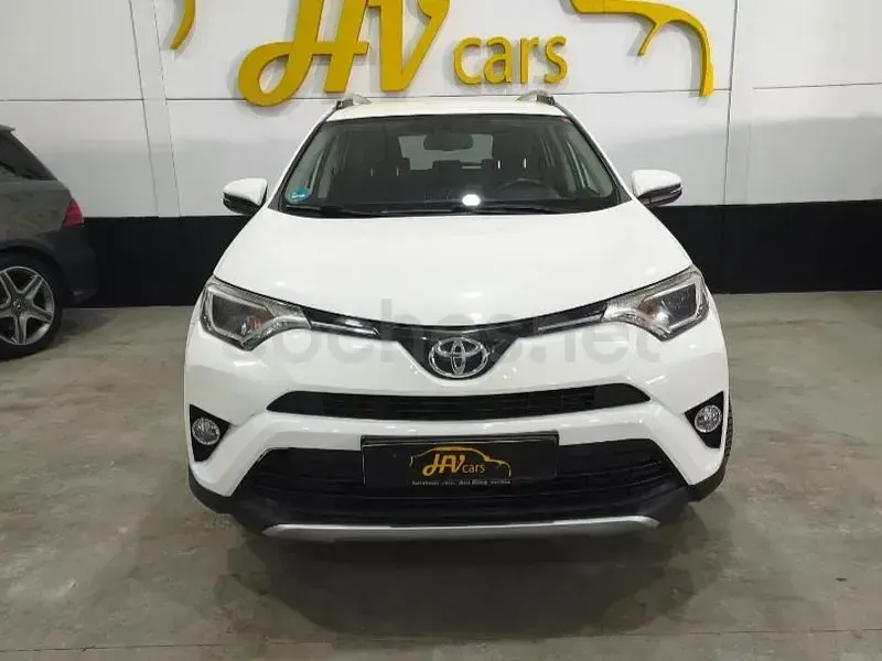 Usado Toyota RAV4 Executive 143 CV (105 kW) 2016 Blanco SUV