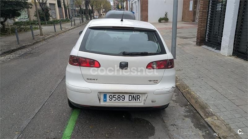 Usado Seat Ibiza Sport 100 CV (73 kW) 2005 Blanco Berlina