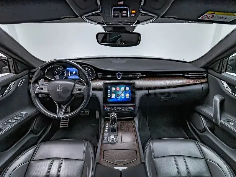 Usado Maserati Quattroporte 430 CV (316 kW) 2018 Negro Berlina