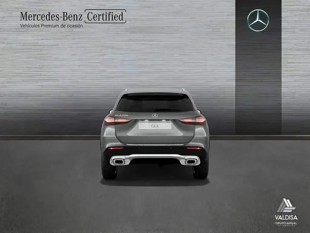 Usado Mercedes GLA200 163 CV (119 kW) 2024 Gris SUV