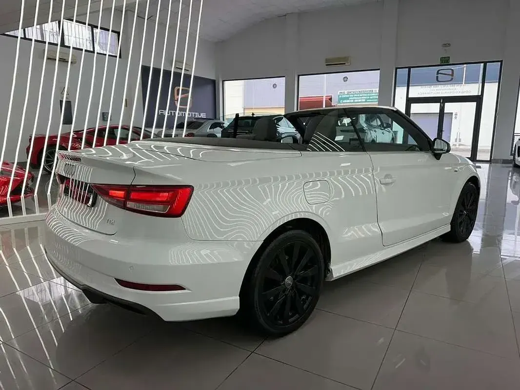 Usado Audi A3 Cabriolet S-Line 110 CV (80 kW) 2017 Blanco Descapotable