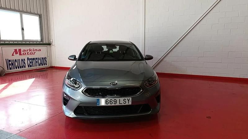 Używany Kia Ceed 136 KM (100 kW) 2021 Niebieski Hatchback