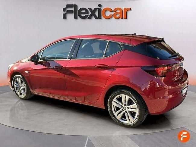 Usado Opel Astra GS Line 130 CV (95 kW) 2020 Rojo Familiar