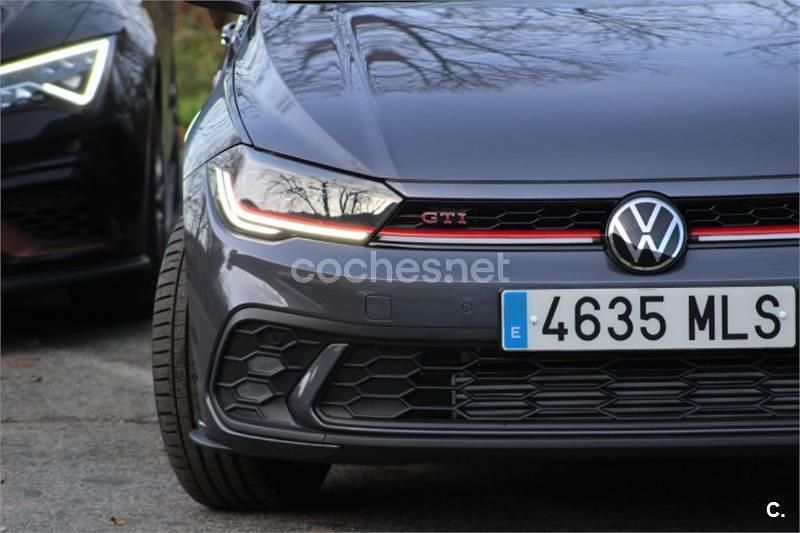 Usado VW Polo GTI 207 CV (152 kW) 2023 Gris / plata Berlina