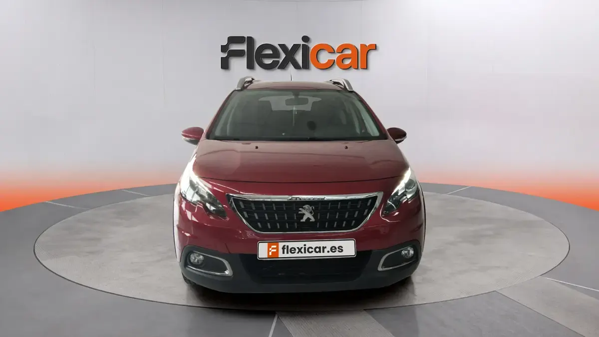Usado Peugeot 2008 Active 101 CV (74 kW) 2019 Gris SUV