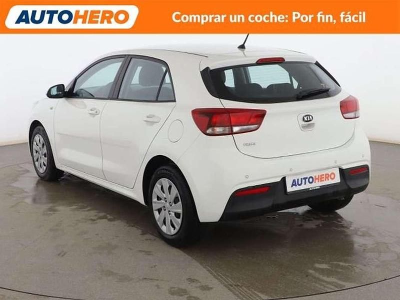 Usado Kia Rio 86 CV (63 kW) 2017 Blanco Utilitario