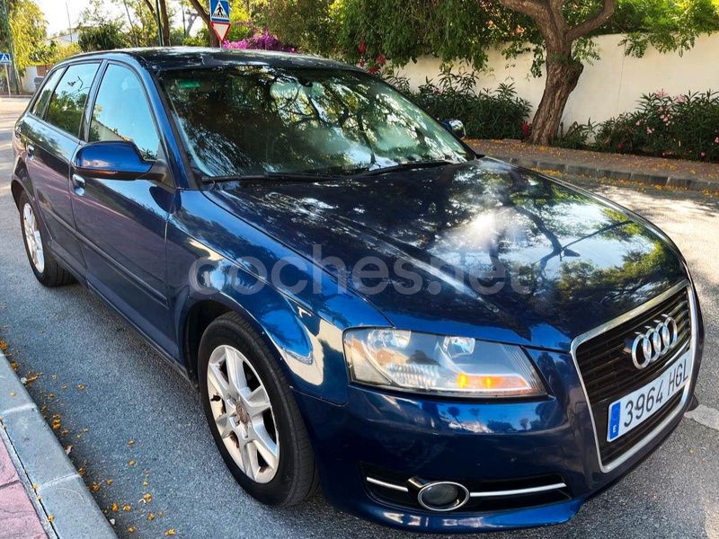 Azul Usado 2011 Audi A3 Sportback Ambition Berlina | 6500 € (Precio justo) - Imagen 1/4