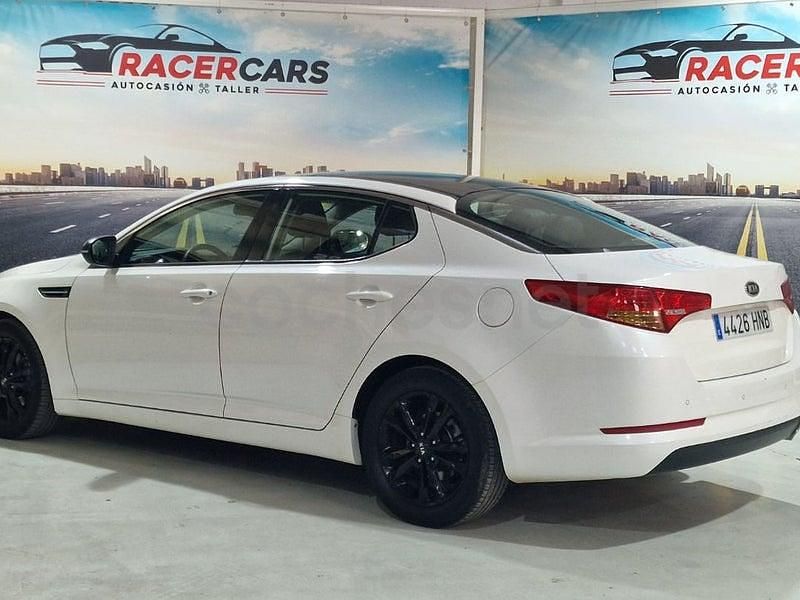 Usado Kia Optima 136 CV (100 kW) 2012 Blanco Berlina