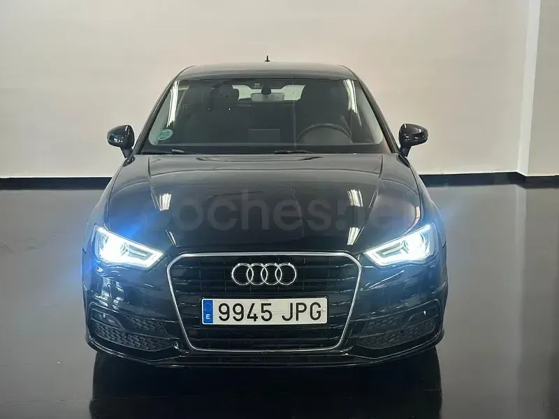 Usado Audi A3 S-Line 110 HP (80 kW) 2016 Preto Sedan