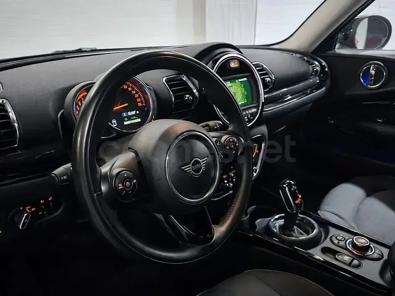 Usado Mini Cooper Clubman 136 CV (100 kW) 2020 Rojo Familiar