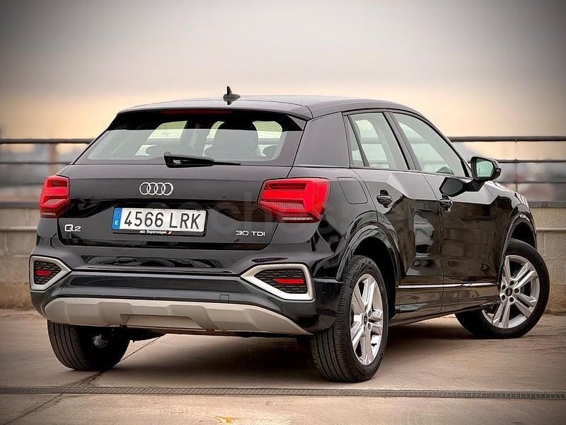 Usado Audi Q2 Advanced Plus 116 CV (85 kW) 2021 Negro SUV