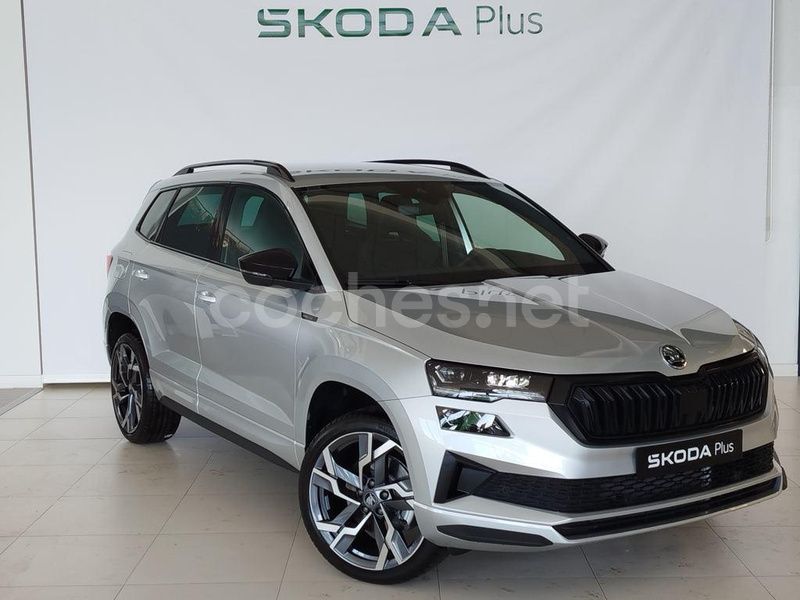 Gris / plata Nuevo 2025 Skoda Karoq SportLine SUV | 34.800 € (Un poco caro) - Imagen 1/4