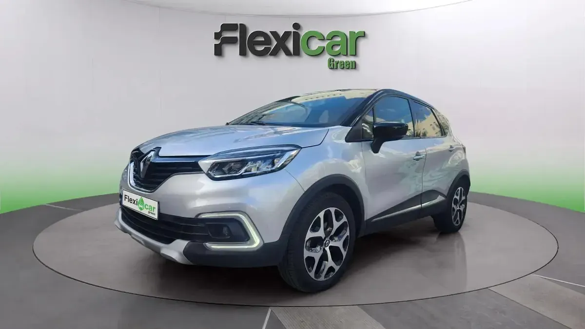 Usado Renault Captur Zen 131 CV (96 kW) 2019 Gris SUV