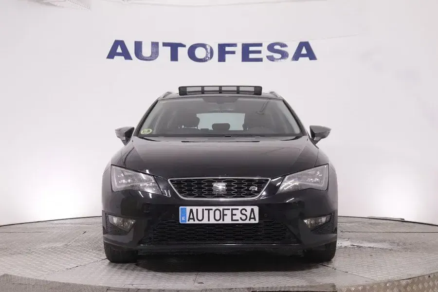 Usado Seat Leon ST FR 150 CV (110 kW) 2014 Negro Familiar