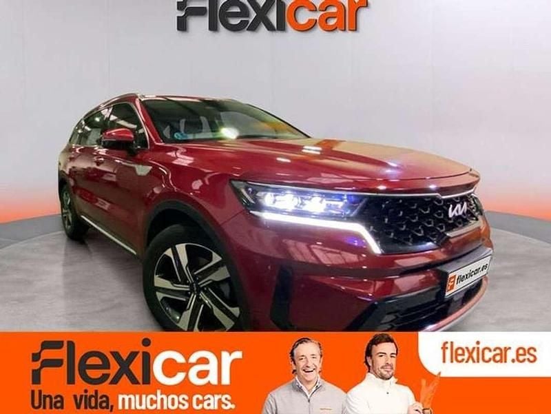 Burdeos Usado 2023 Kia Sorento Plus SUV | 27.990 € (Precio justo) - Imagen 1/4