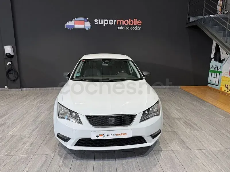 Usado Seat Leon Style 115 CV (84 kW) 2017 Blanco Berlina