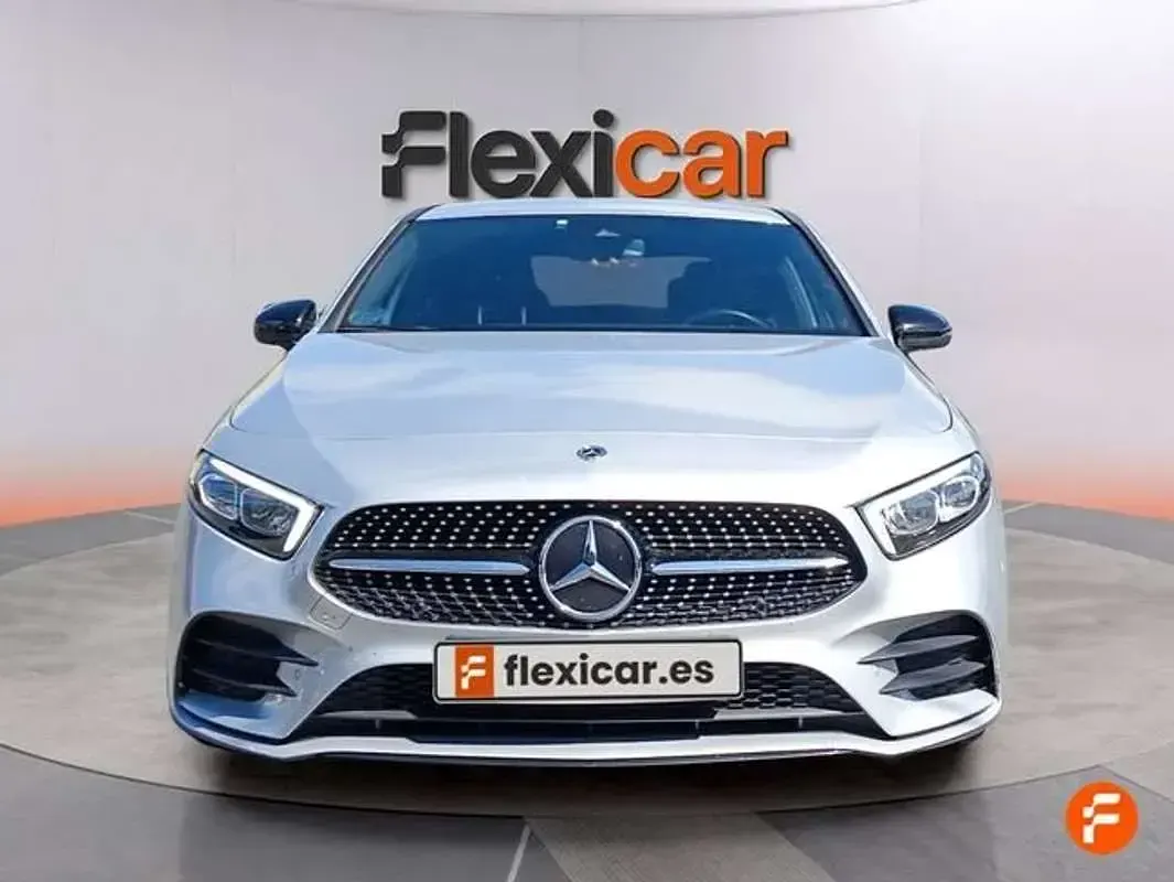 Usado Mercedes A200 150 CV (110 kW) 2022 Gris Berlina