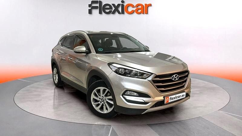 Usado Hyundai Tucson 115 CV (84 kW) 2017 Gris SUV