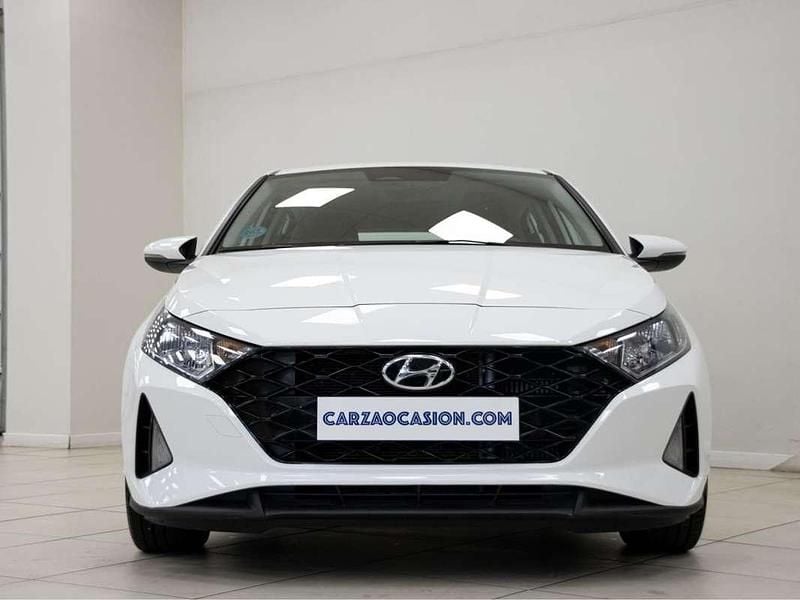 Usado Hyundai i20 101 CV (74 kW) 2022 Blanco Utilitario