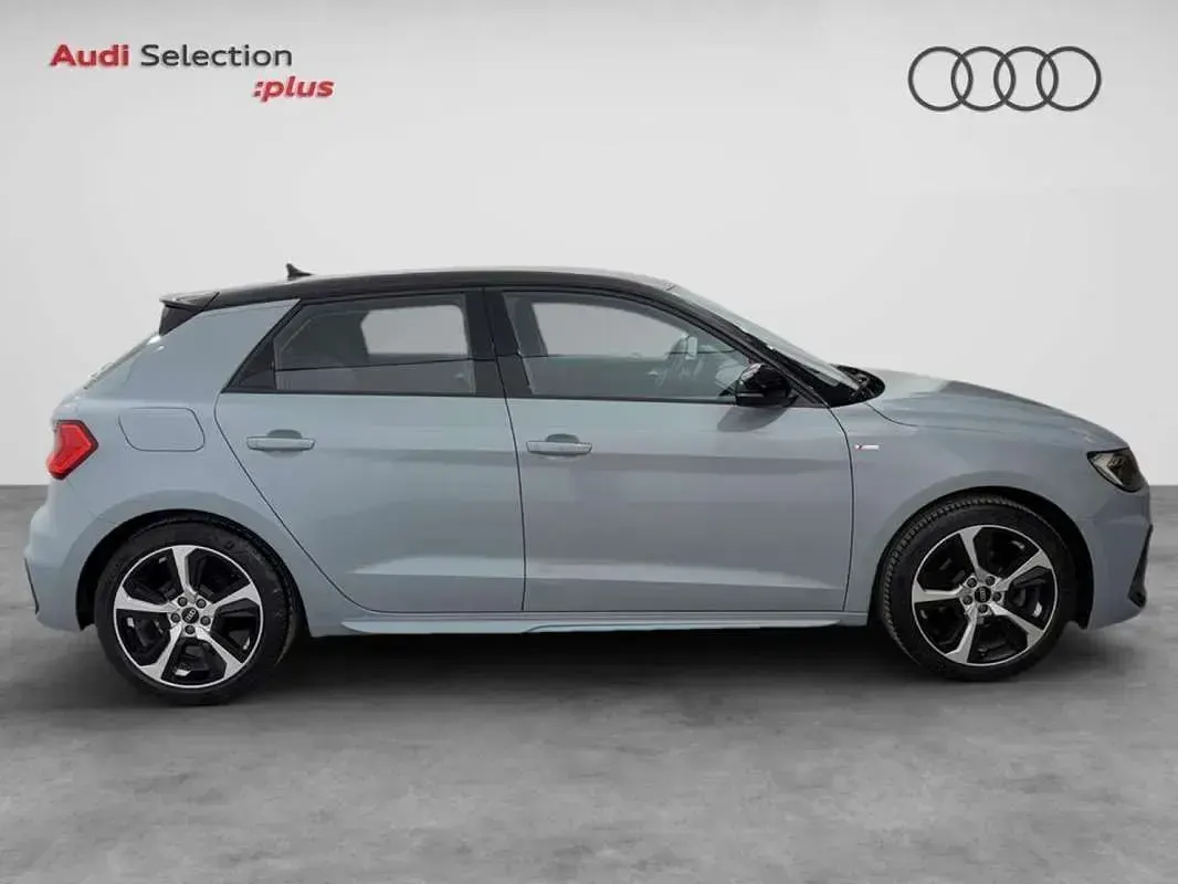Usado Audi A1 Sportback Black Edition 110 CV (80 kW) 2022 Gris Utilitario