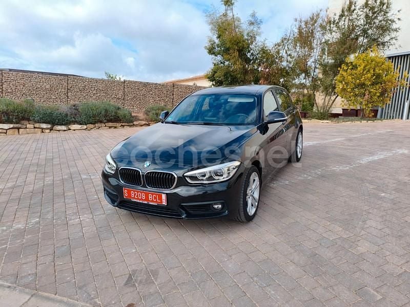 Negro Usado 2016 BMW 118 Utilitario | 14.999 € (Buen precio) - Imagen 1/4