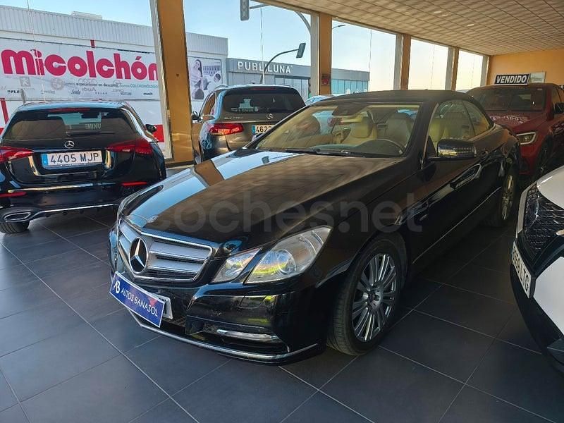 Usado Mercedes E220 Elegance 170 CV (125 kW) 2011 Negro Descapotable