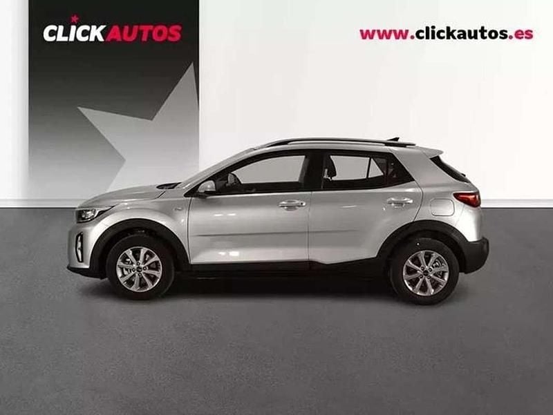 Usado Kia Stonic 79 CV (58 kW) 2025 Plateado SUV