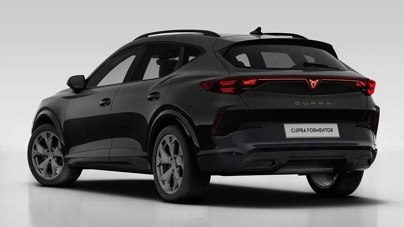 Uusi Cupra Formentor 150 HP (110 kW) 2026 Musta Katumaasturi