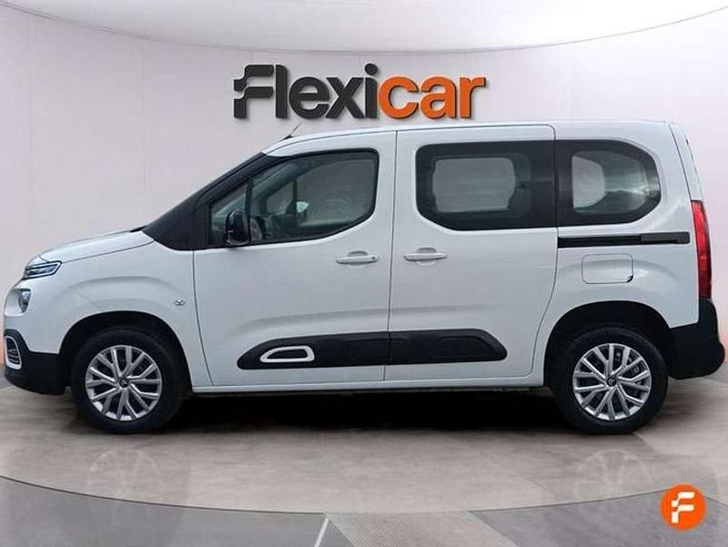 Usado Citroën Berlingo Feel 102 CV (75 kW) 2023 Blanco Monovolumen