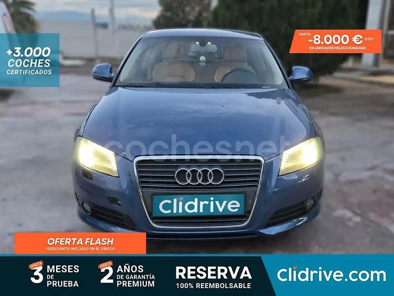Usado Audi A3 Premium 105 CV (77 kW) 2010 Azul Berlina