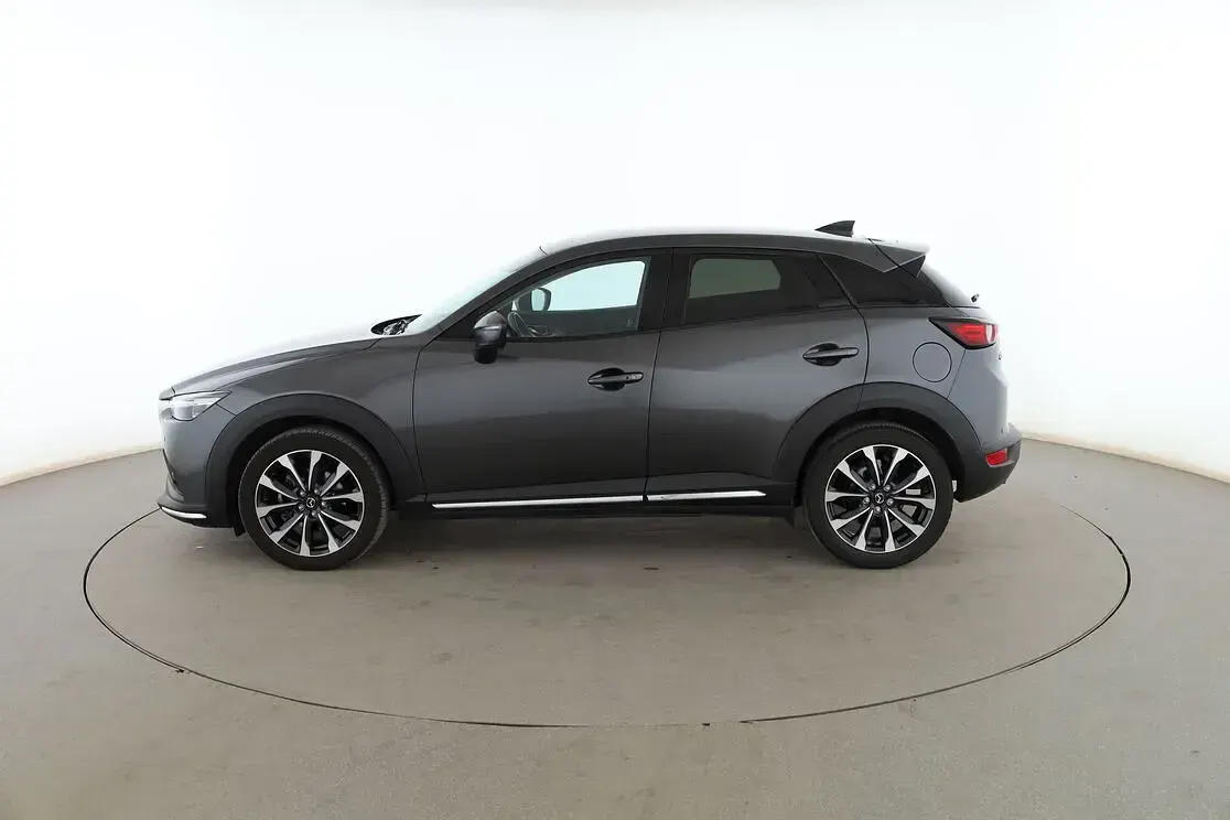 Usado Mazda CX-3 121 CV (88 kW) 2021 Negro SUV