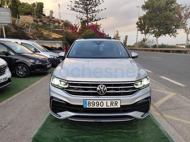 Usado VW Tiguan R-line 150 CV (110 kW) 2021 Gris / plata SUV