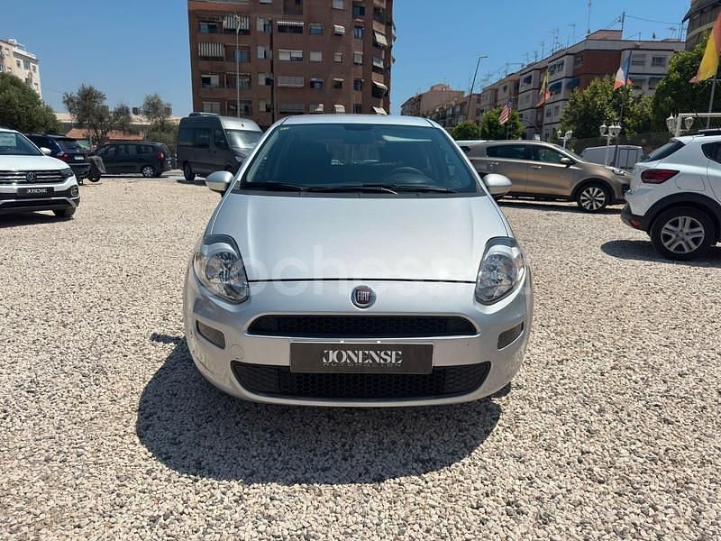 Gris / plata Usado 2013 Fiat Punto Lounge Utilitario | 6900 € (Precio justo) - Imagen 1/4
