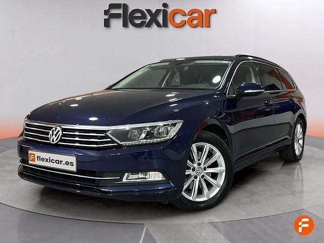 Usado VW Passat Advance 150 CV (110 kW) 2018 Azul Familiar