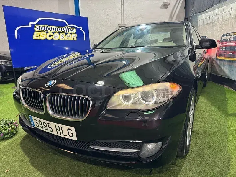 Używany BMW 520 184 KM (135 kW) 2012 Czarny Sedan/Limuzyna