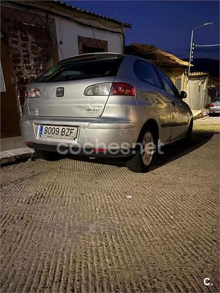 Usado Seat Ibiza Stella 64 CV (47 kW) 2002 Gris / plata Utilitario