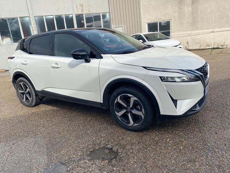 Usado Nissan Qashqai N-Connecta 140 CV (102 kW) 2022 Blanco SUV