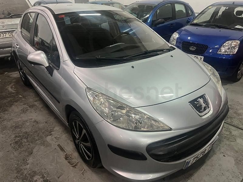 Usado Peugeot 207 75 CV (55 kW) 2007 Gris / plata Berlina