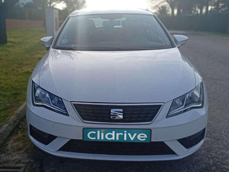 Usado Seat Leon ST Reference 116 CV (85 kW) 2018 Blanco Familiar