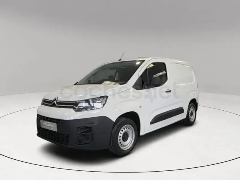 Usado Citroën Berlingo Live 102 CV (75 kW) 2019 Blanco Monovolumen