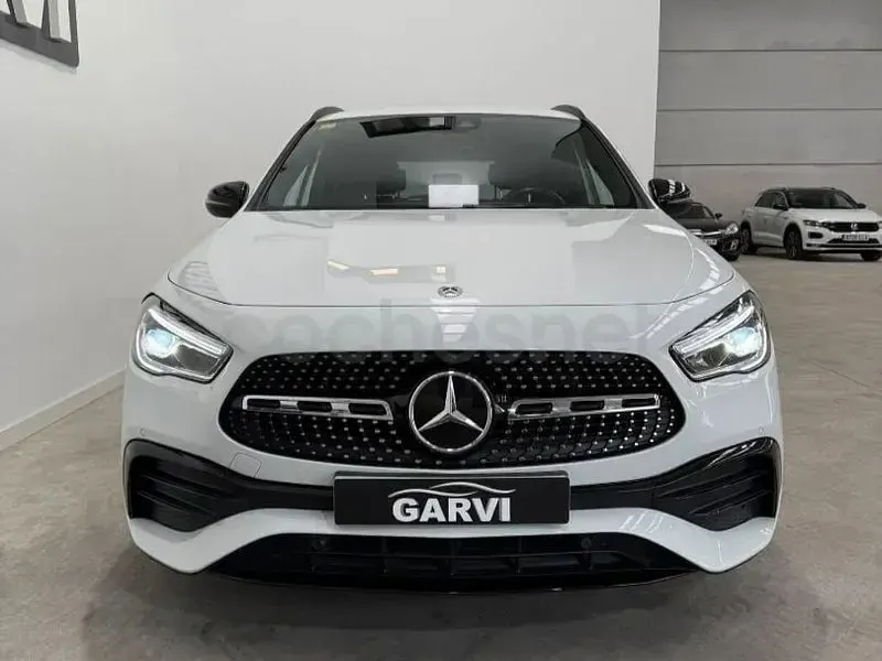Usado Mercedes GLA200 150 CV (110 kW) 2020 Blanco SUV