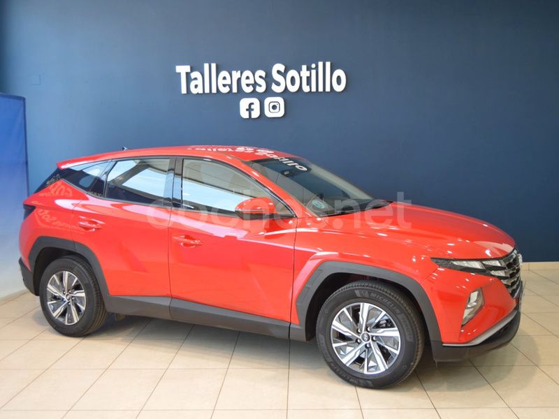 Usado Hyundai Tucson 150 CV (110 kW) 2024 Rojo SUV