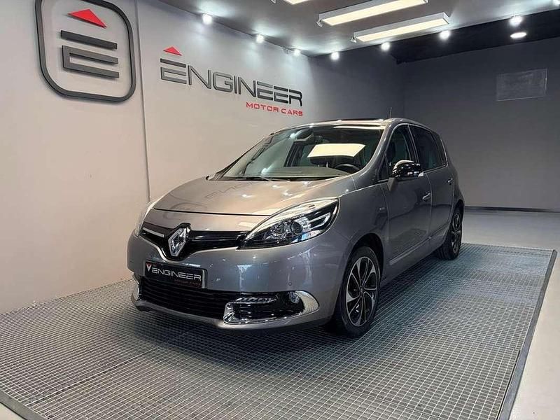 Usado Renault R6 Bose Edition 132 CV (97 kW) 2016 Gris Utilitario